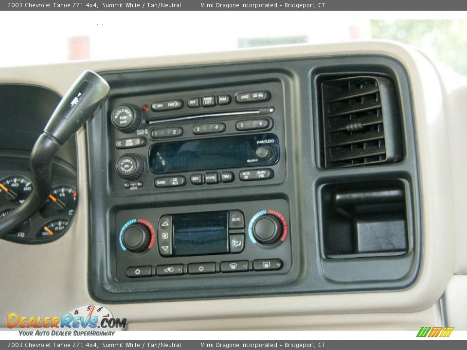 2003 Chevrolet Tahoe Z71 4x4 Summit White / Tan/Neutral Photo #16
