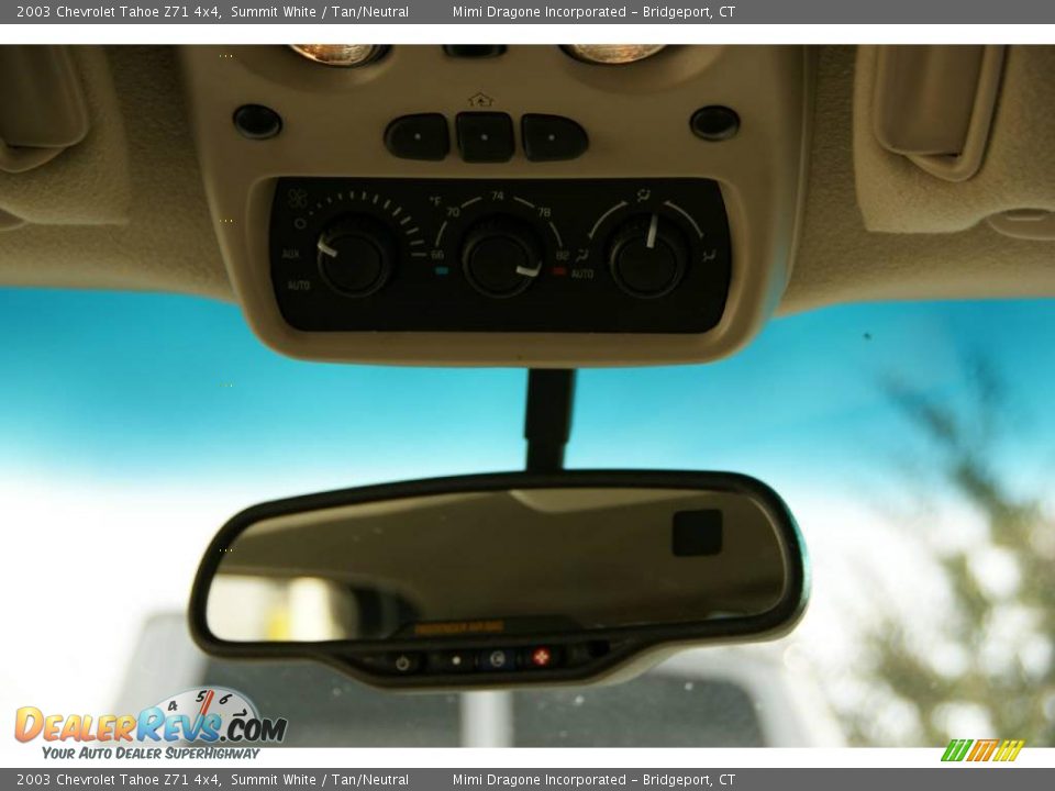 2003 Chevrolet Tahoe Z71 4x4 Summit White / Tan/Neutral Photo #17