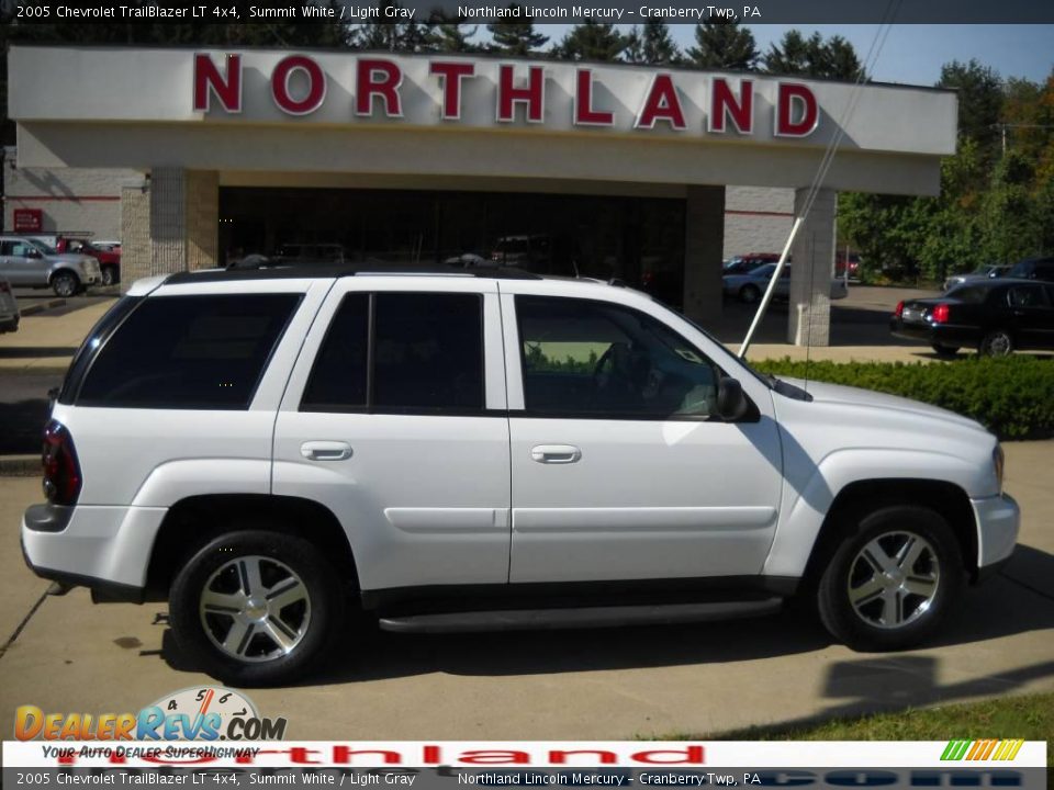 2005 Chevrolet TrailBlazer LT 4x4 Summit White / Light Gray Photo #1