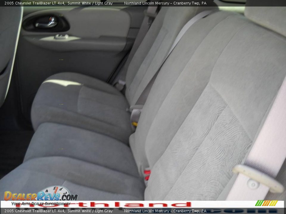 2005 Chevrolet TrailBlazer LT 4x4 Summit White / Light Gray Photo #12