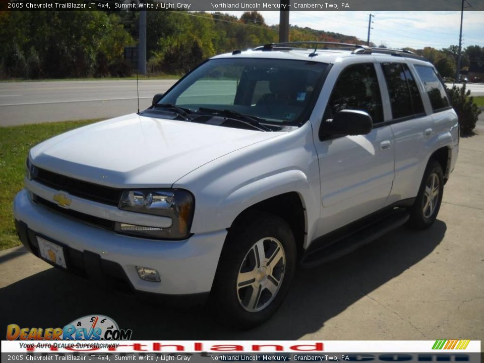 2005 Chevrolet TrailBlazer LT 4x4 Summit White / Light Gray Photo #13