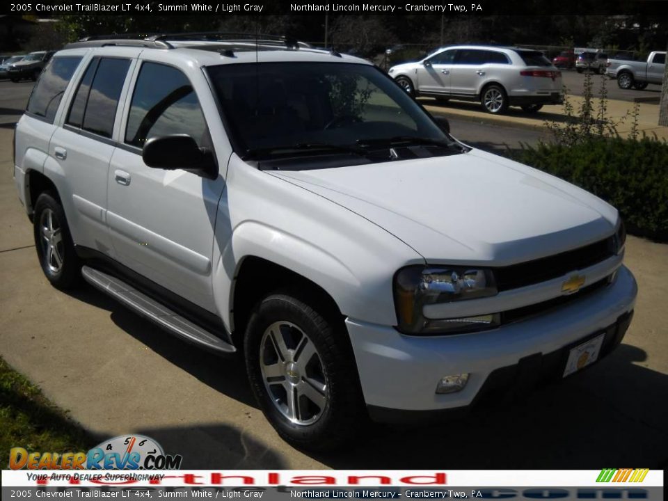 2005 Chevrolet TrailBlazer LT 4x4 Summit White / Light Gray Photo #15