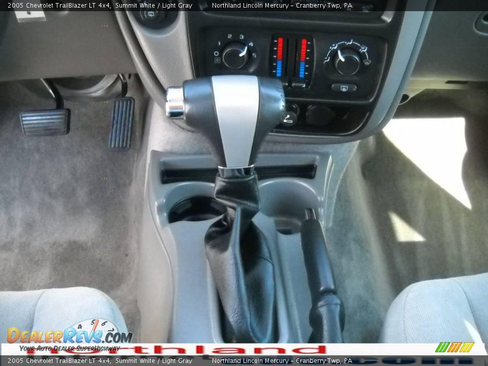 2005 Chevrolet TrailBlazer LT 4x4 Summit White / Light Gray Photo #18