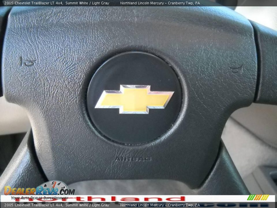 2005 Chevrolet TrailBlazer LT 4x4 Summit White / Light Gray Photo #19