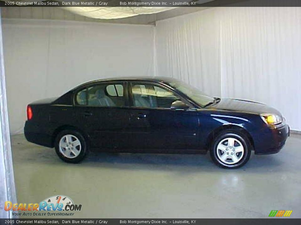 2005 Chevrolet Malibu Sedan Dark Blue Metallic / Gray Photo #3