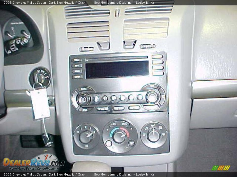 2005 Chevrolet Malibu Sedan Dark Blue Metallic / Gray Photo #16