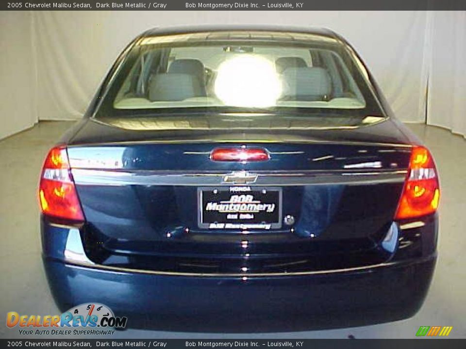 2005 Chevrolet Malibu Sedan Dark Blue Metallic / Gray Photo #19