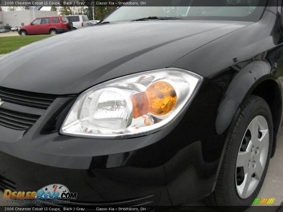 2006 Chevrolet Cobalt LS Coupe Black / Gray Photo #6