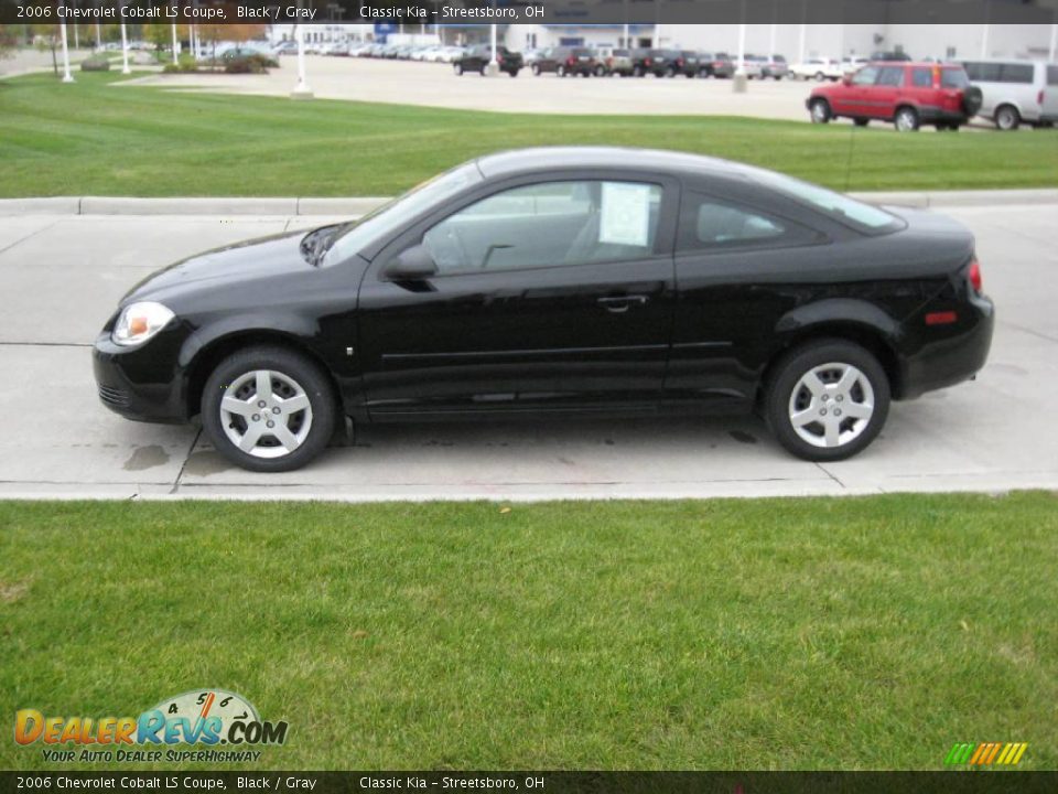 2006 Chevrolet Cobalt LS Coupe Black / Gray Photo #7