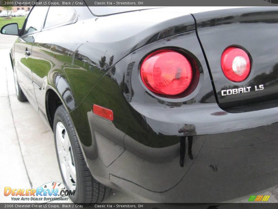 2006 Chevrolet Cobalt LS Coupe Black / Gray Photo #8