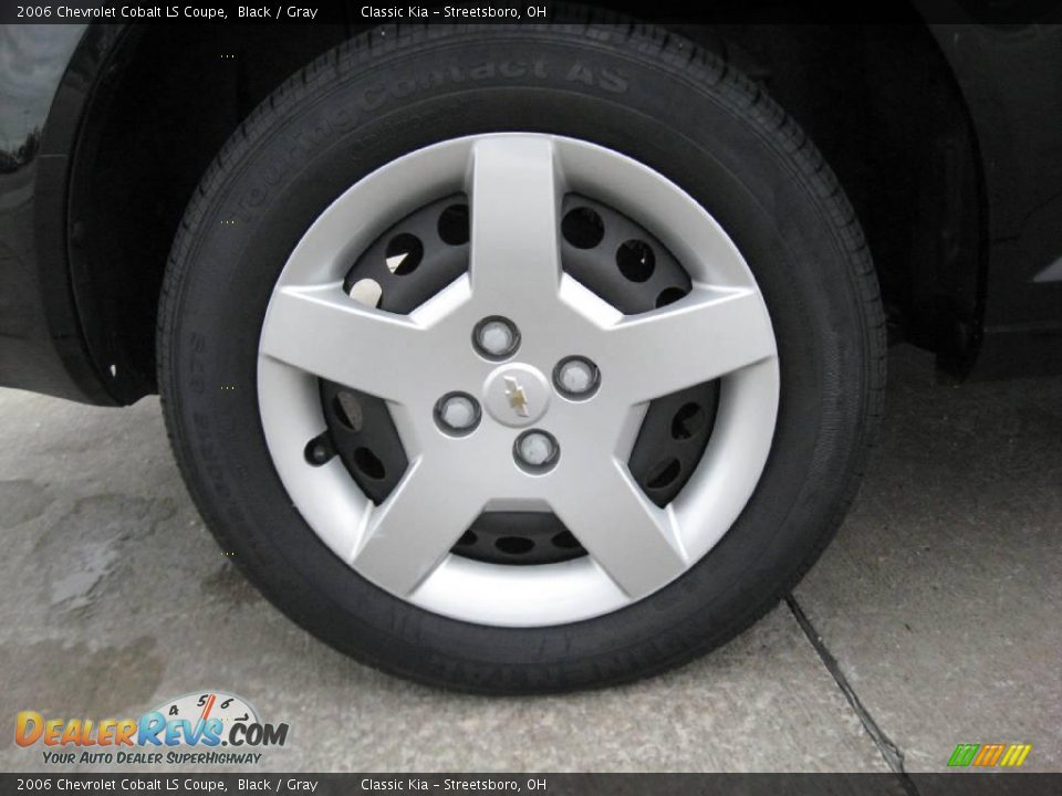 2006 Chevrolet Cobalt LS Coupe Black / Gray Photo #11