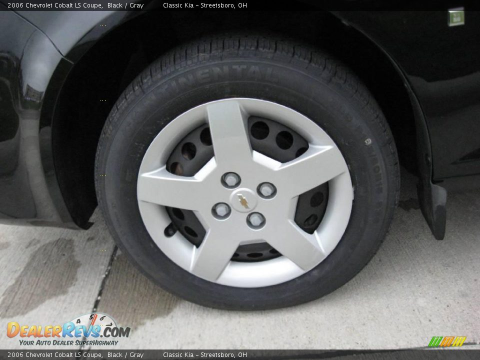 2006 Chevrolet Cobalt LS Coupe Black / Gray Photo #13