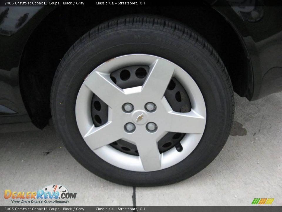 2006 Chevrolet Cobalt LS Coupe Black / Gray Photo #14