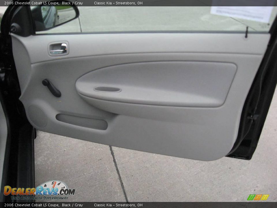 2006 Chevrolet Cobalt LS Coupe Black / Gray Photo #18