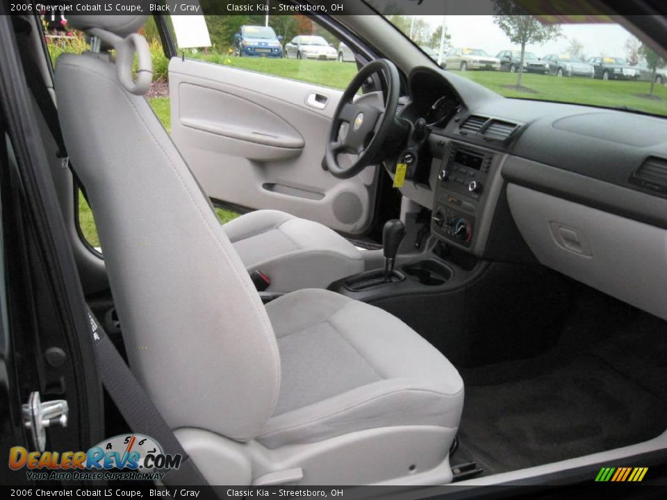 2006 Chevrolet Cobalt LS Coupe Black / Gray Photo #19