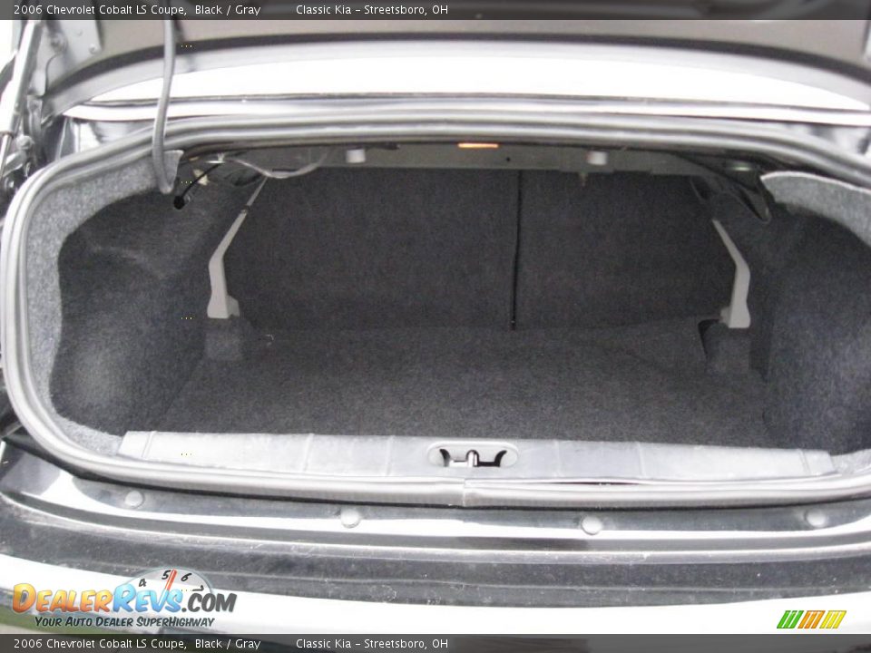 2006 Chevrolet Cobalt LS Coupe Black / Gray Photo #22
