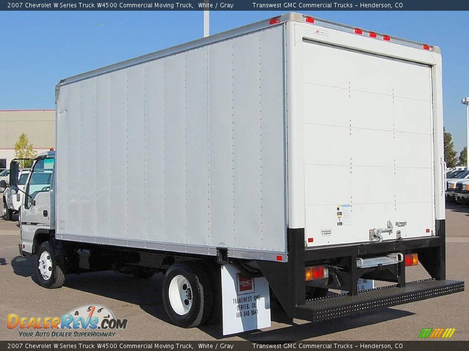 2007 Chevrolet W Series Truck W4500 Commercial Moving Truck White / Gray Photo #5