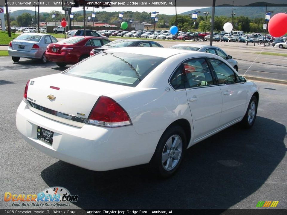 2008 Chevrolet Impala LT White / Gray Photo #2