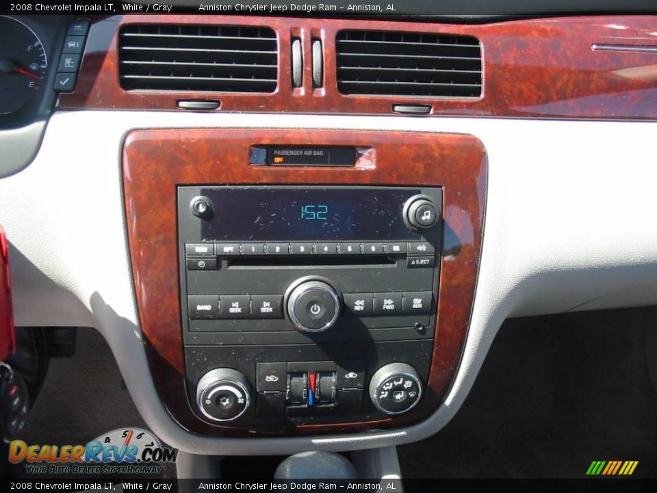 2008 Chevrolet Impala LT White / Gray Photo #7