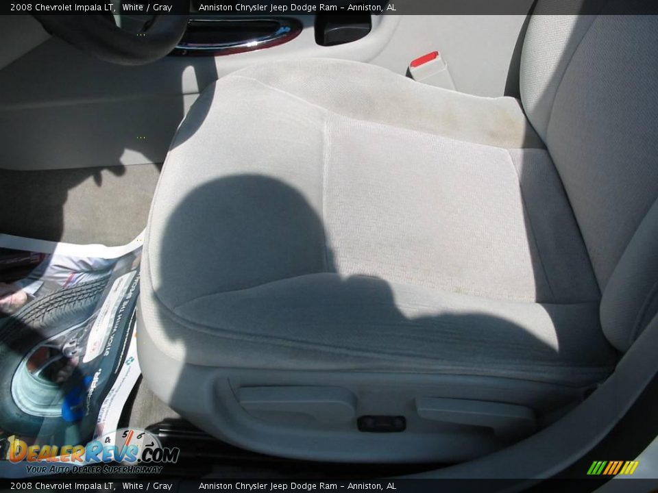 2008 Chevrolet Impala LT White / Gray Photo #17