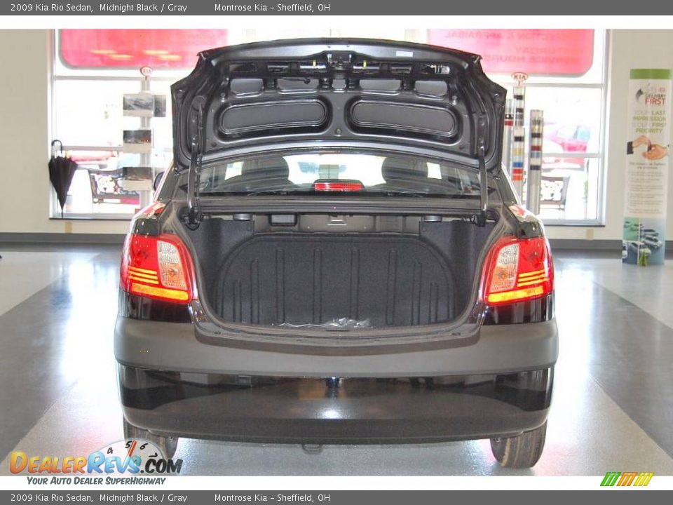 2009 Kia Rio Sedan Midnight Black / Gray Photo #28