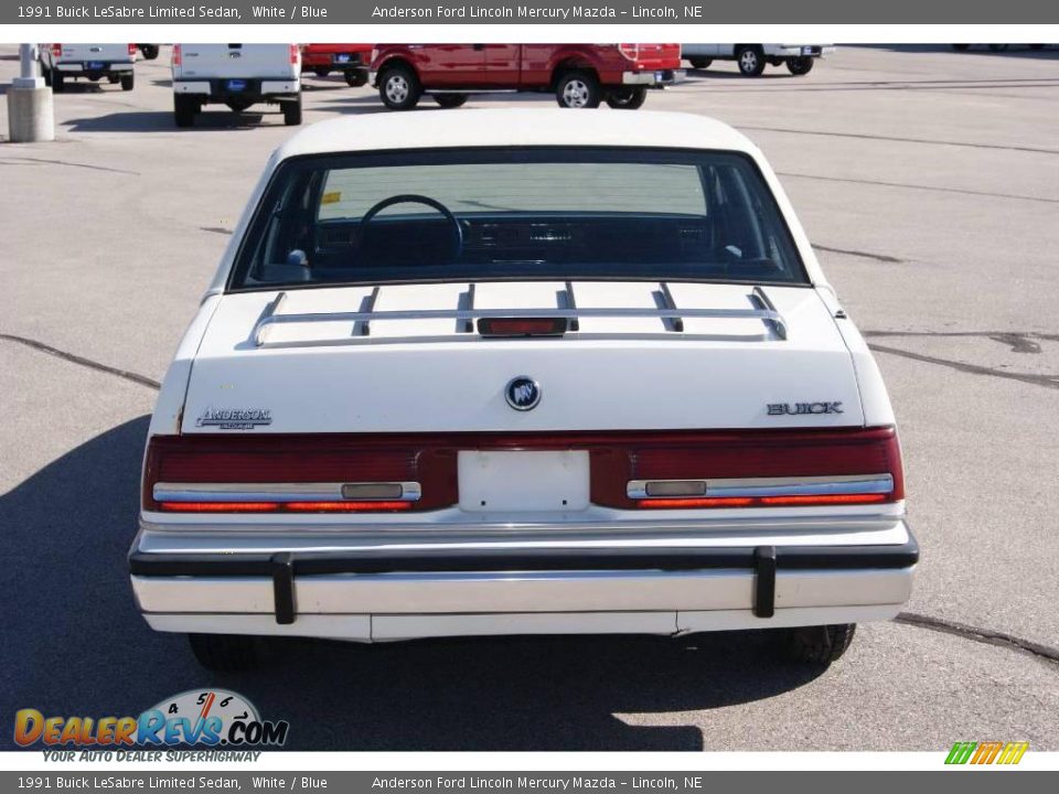 1991 Buick LeSabre Limited Sedan White / Blue Photo #6