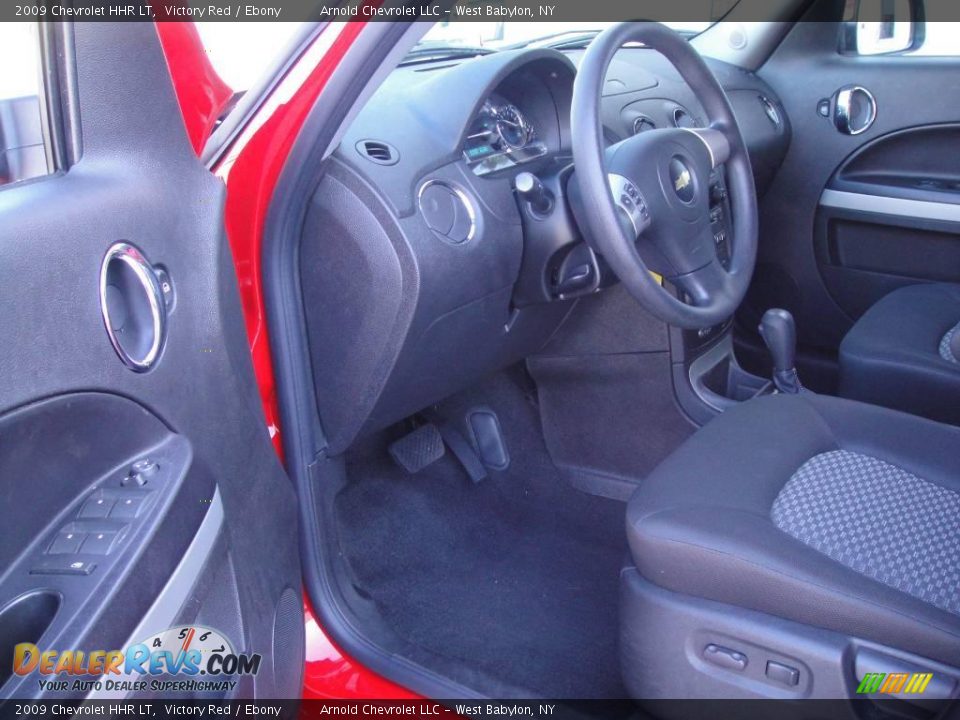 2009 Chevrolet HHR LT Victory Red / Ebony Photo #10