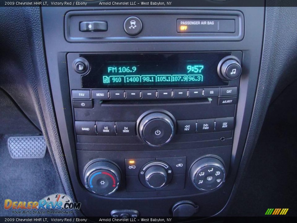 2009 Chevrolet HHR LT Victory Red / Ebony Photo #13