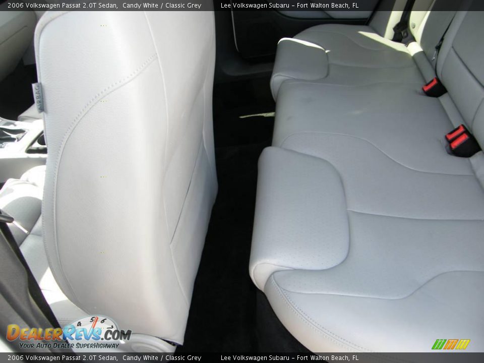 2006 Volkswagen Passat 2.0T Sedan Candy White / Classic Grey Photo #23