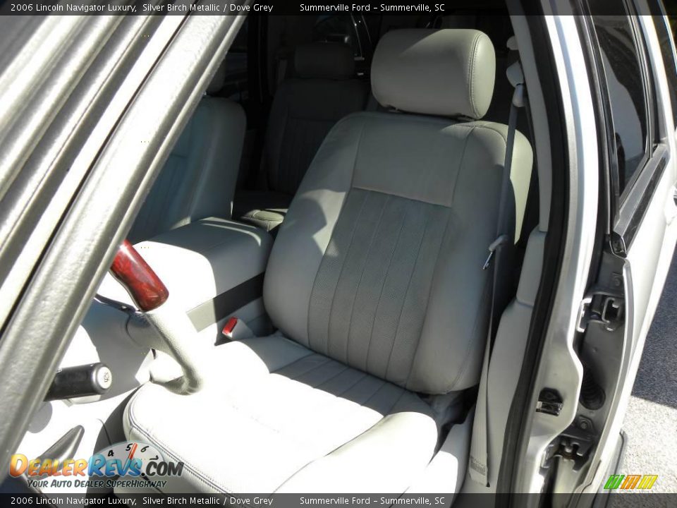 2006 Lincoln Navigator Luxury Silver Birch Metallic / Dove Grey Photo #4