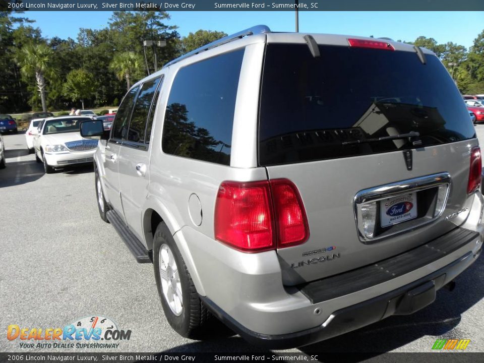 2006 Lincoln Navigator Luxury Silver Birch Metallic / Dove Grey Photo #14