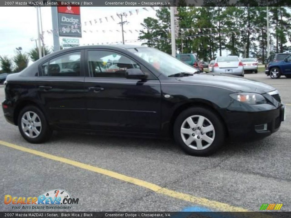 2007 Mazda MAZDA3 i Sedan Black Mica / Black Photo #6