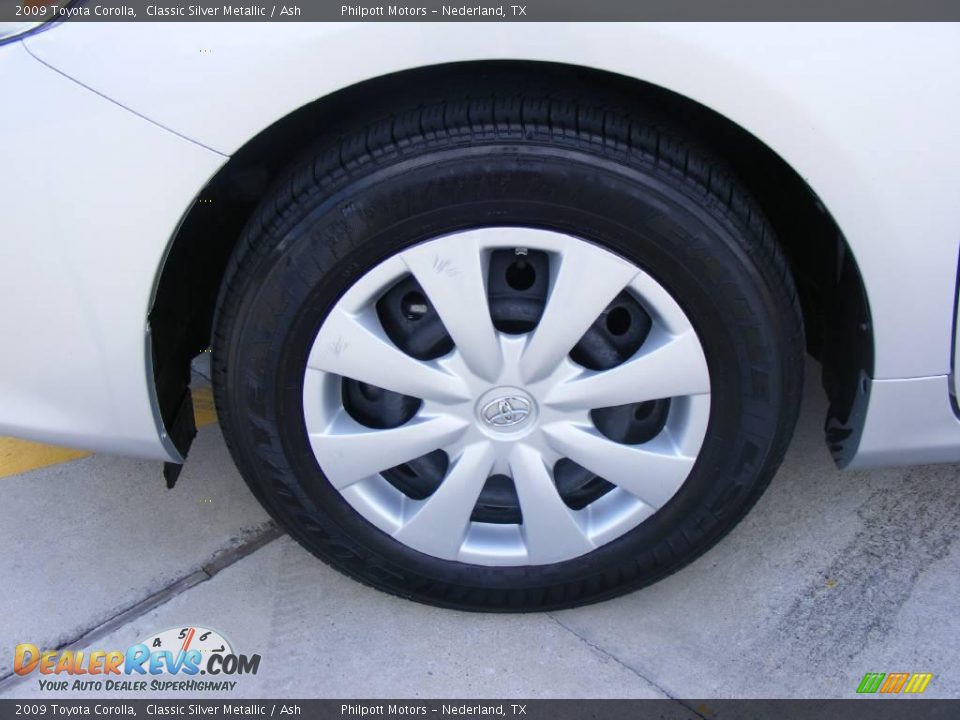 2009 Toyota Corolla Classic Silver Metallic / Ash Photo #12