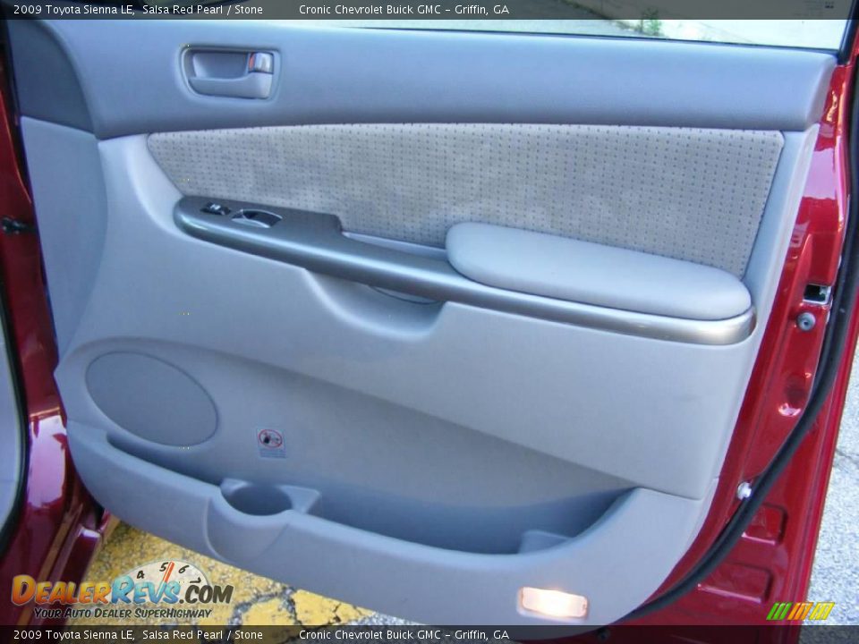 2009 Toyota Sienna LE Salsa Red Pearl / Stone Photo #17