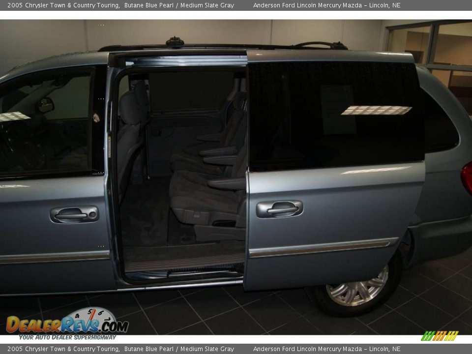2005 Chrysler Town & Country Touring Butane Blue Pearl / Medium Slate Gray Photo #25