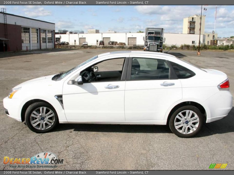 2008 Ford Focus SE Sedan Oxford White / Charcoal Black Photo #8