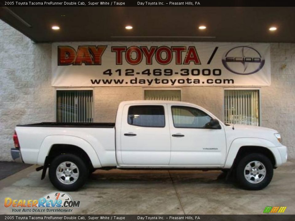 2005 Toyota Tacoma PreRunner Double Cab Super White / Taupe Photo #1
