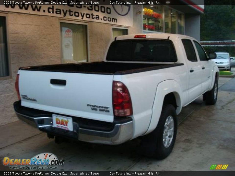 2005 Toyota Tacoma PreRunner Double Cab Super White / Taupe Photo #2
