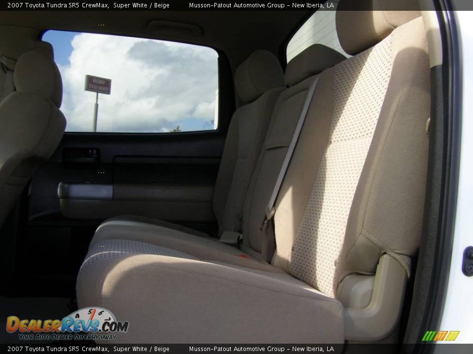 2007 Toyota Tundra SR5 CrewMax Super White / Beige Photo #9
