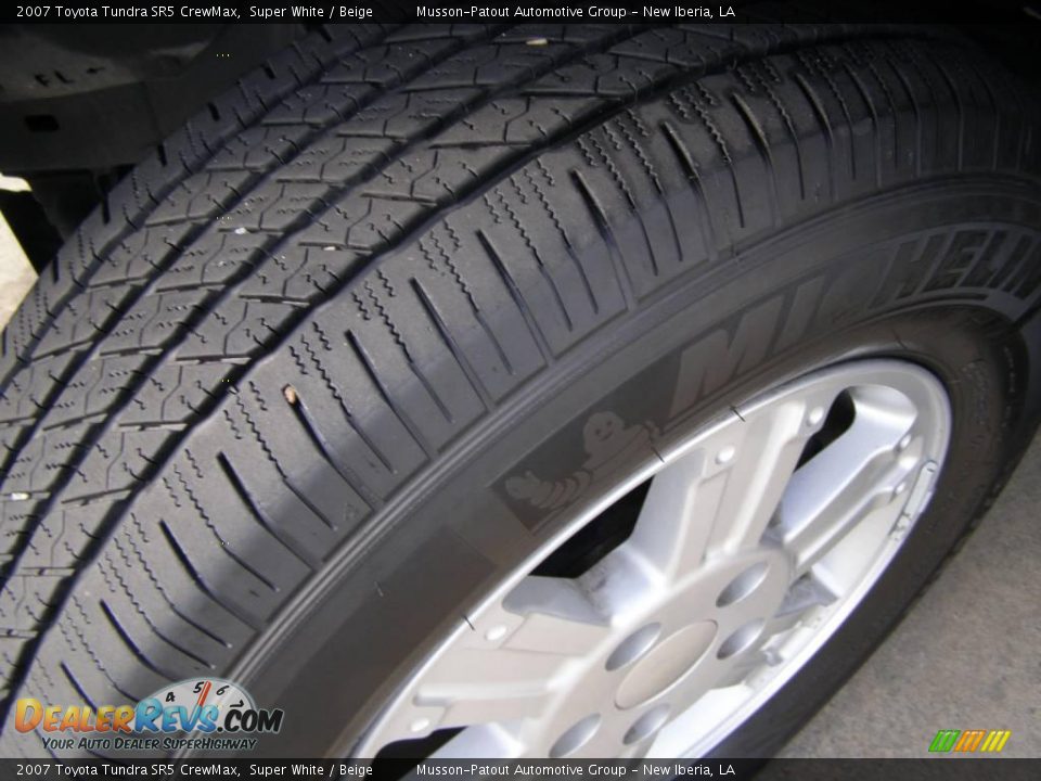 2007 Toyota Tundra SR5 CrewMax Super White / Beige Photo #11