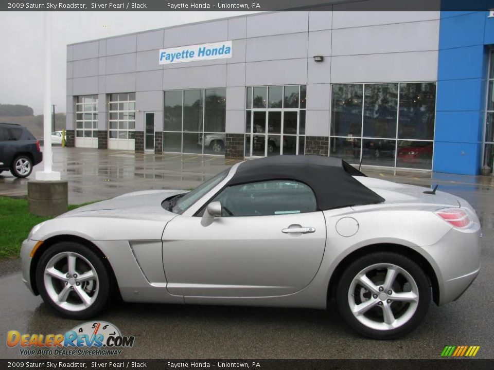 2009 Saturn Sky Roadster Silver Pearl / Black Photo #2