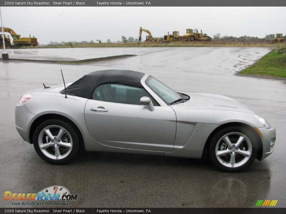 2009 Saturn Sky Roadster Silver Pearl / Black Photo #6