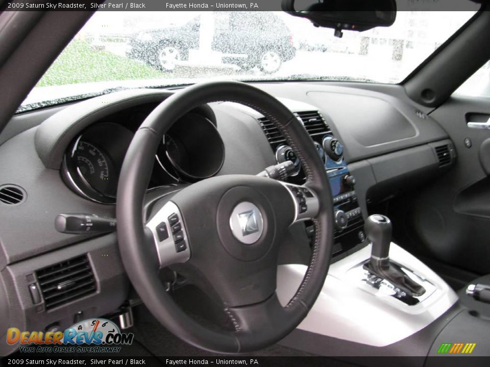 2009 Saturn Sky Roadster Silver Pearl / Black Photo #13