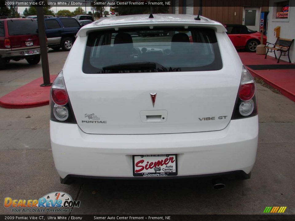 2009 Pontiac Vibe GT Ultra White / Ebony Photo #7