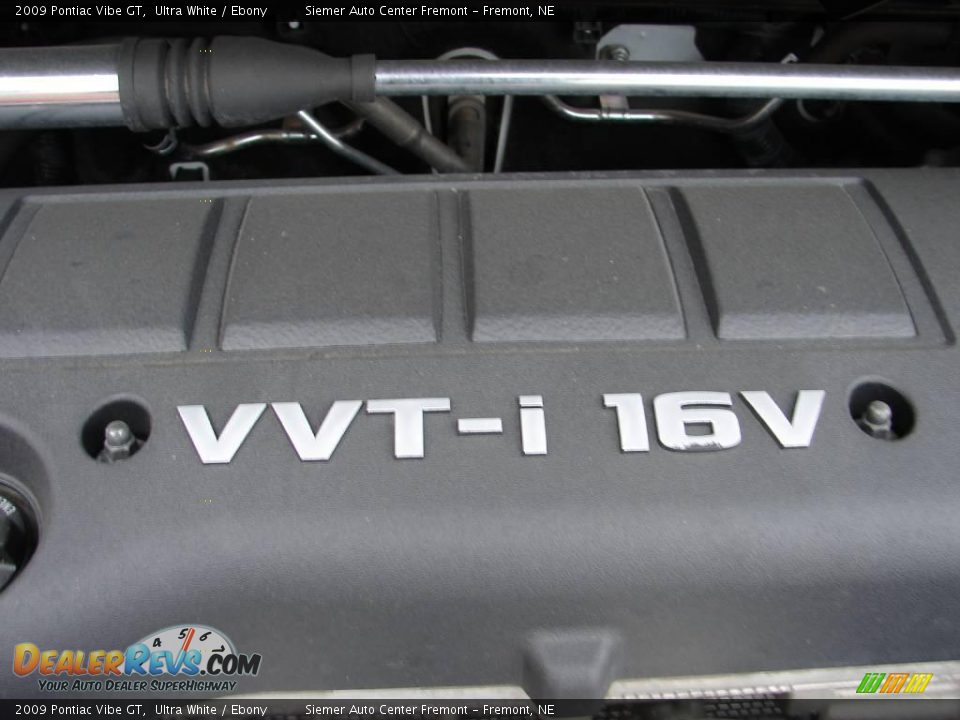 2009 Pontiac Vibe GT Ultra White / Ebony Photo #18