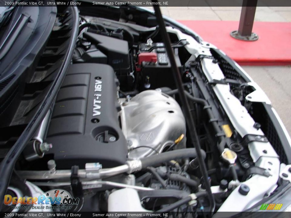 2009 Pontiac Vibe GT Ultra White / Ebony Photo #19