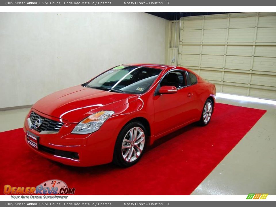 2009 Nissan Altima 3.5 SE Coupe Code Red Metallic / Charcoal Photo #3