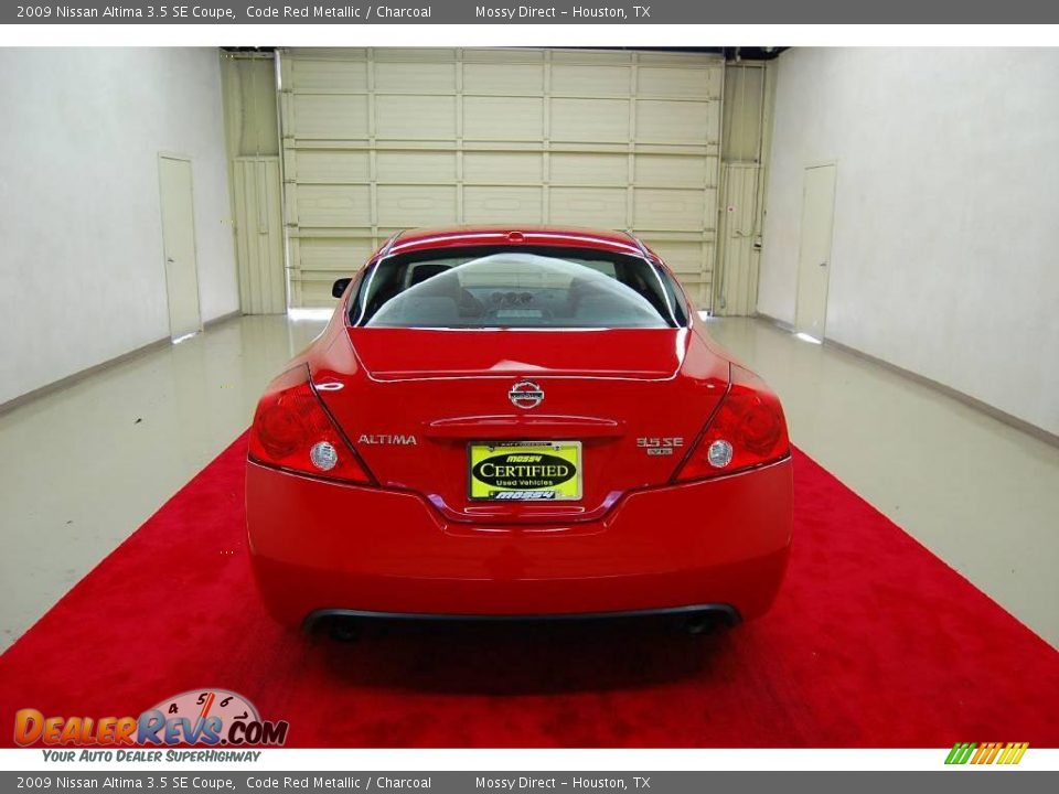 2009 Nissan Altima 3.5 SE Coupe Code Red Metallic / Charcoal Photo #5