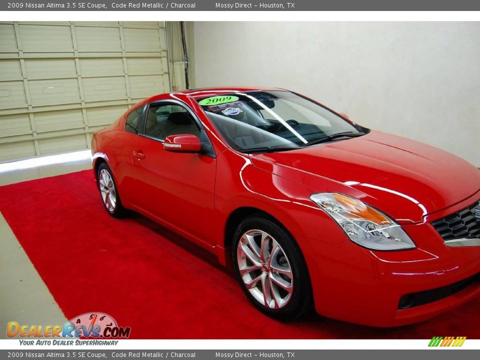 2009 Nissan Altima 3.5 SE Coupe Code Red Metallic / Charcoal Photo #14