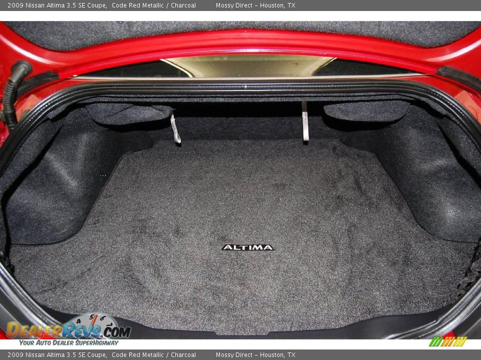 2009 Nissan Altima 3.5 SE Coupe Code Red Metallic / Charcoal Photo #20